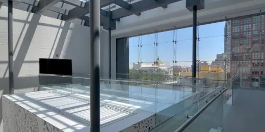 Photo 6: Interior · Vista interior del Museo Memoria y Tolerancia