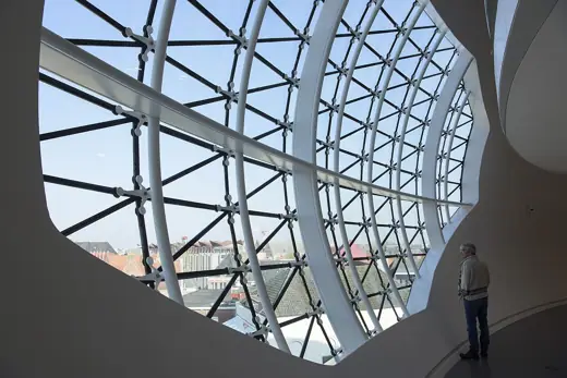 Photo 4: Exterior · Interieur Museum de Fundatie