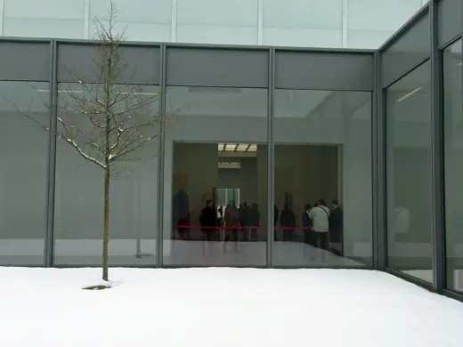 Photo 5: Interior · View across one of the interior courtyards