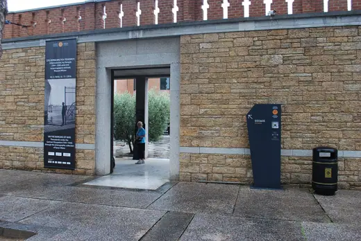 Photo 4: Exterior · Vue du Musée de la Culture byzantine à Thessalonique (Grèce)