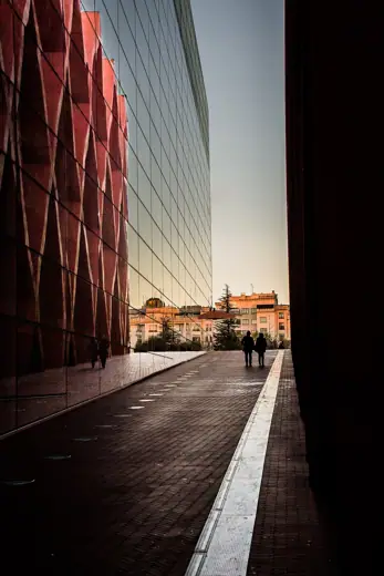 Photo 3: Exterior