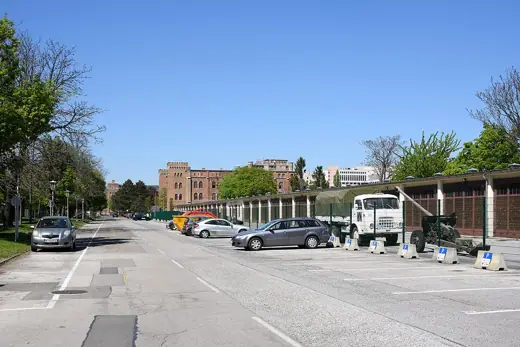Photo 2: Exterior · Objekt 13 (Panzerhalle) im Wiener Arsenal