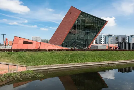 Photo 3: Exterior · Museum of the Second World War in Gdańsk