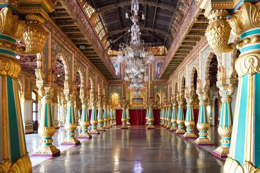 Photo 5: Interior