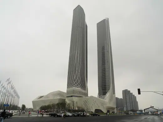 Photo 2: Exterior · Author of the depicted work: Zaha Hadid (d