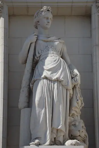 Photo 4: Exterior · Façade principale de l'ancien Palais de Justice de Nantes (44)