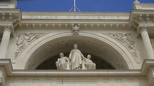 Photo 6: Detail · Detail of the Ancien Palais de justice, Place Aristide-Briand, Nantes
