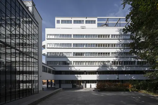 Photo 2: Exterior · House of Narkomfin