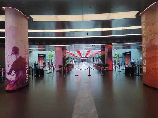 Photo 6: Interior