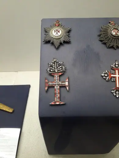 Photo 5: Interior · Insignia of the Military Order of Christ, 18th and 19th centuries, National Coach Museum, Lisbon