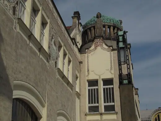 Photo 5: Detail