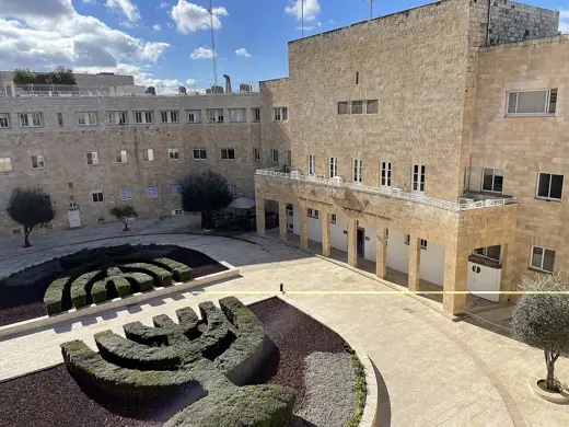 Photo 3: Exterior
