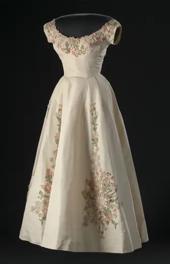 Photo 4: Exterior · Worn by Patricia Schieffer, American
