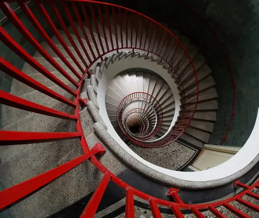 Photo 5: Interior · Art déco spiral stairs