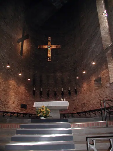 Photo 3: Interior