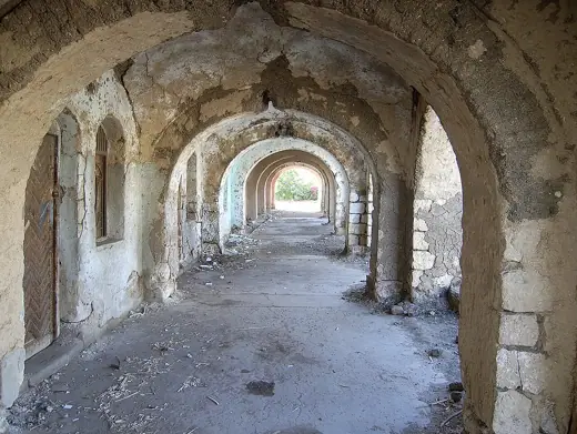 Photo 7: Detail · Arcades at the market in New Gurna