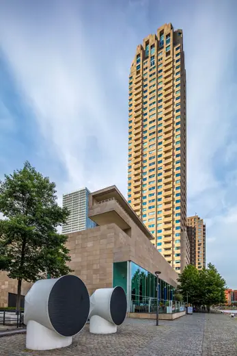 Photo 3: Exterior · New Orleans building, Rotterdam (07/2017) - Human picture: (1 body / 1 lens / 1 human = 1 picture ) 0% AI