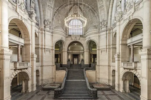 Photo 2: Exterior · Rathaus Hannover