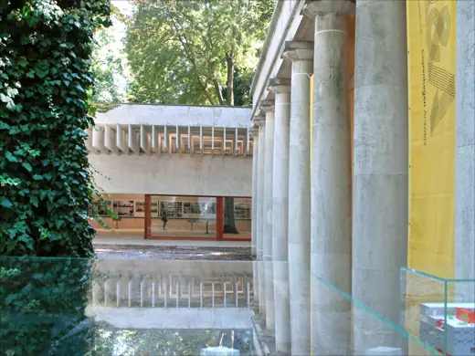 Photo 5: Interior