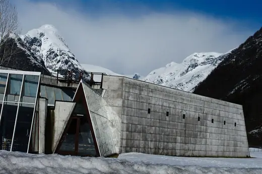 Photo 3: Exterior · Norwegian Glacier Museum 2012