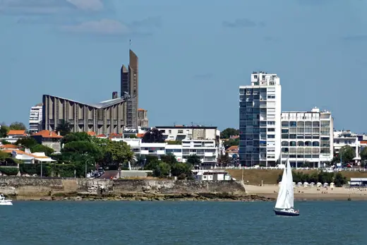 Photo 5: Context · Royan seen from the ferry