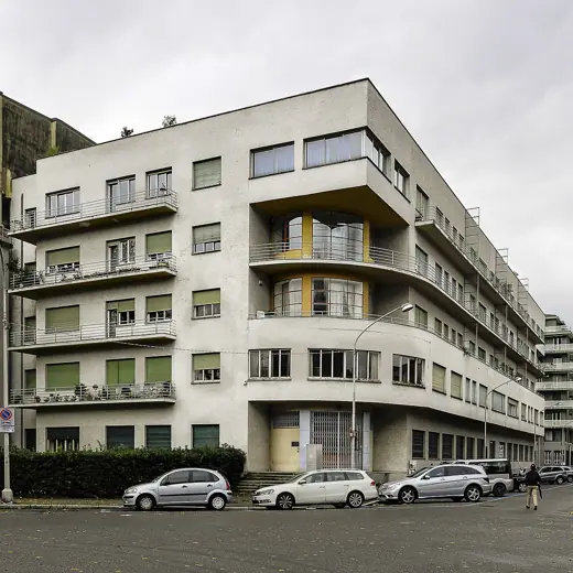 Photo 4: Exterior · Vista prospettica del Novocomum di Como