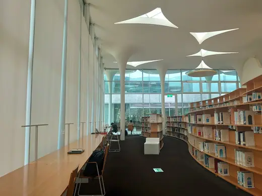 Photo 5: Interior