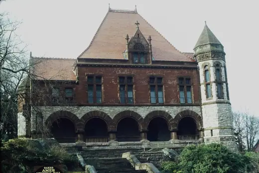 Photo 3: Interior · Built 1879-81