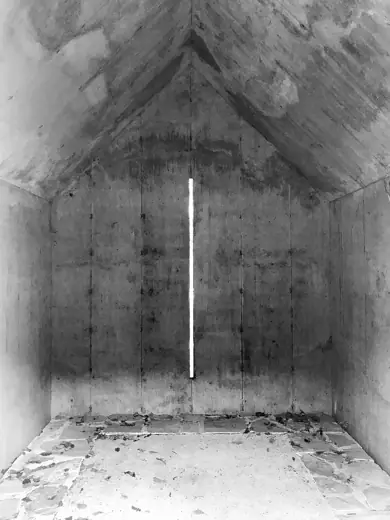 Photo 5: Interior · Fontana, Kerez