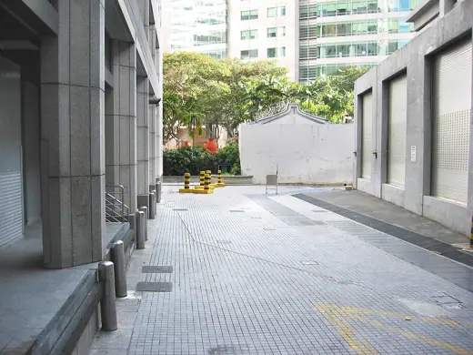 Photo 3: Exterior · Alley behind OCBC Centre South, Singapore