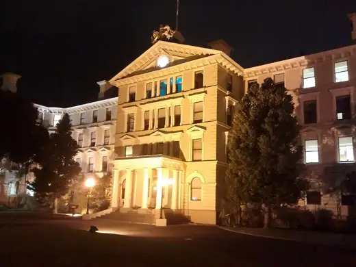 Photo 6: Context · Old Government Buildings in Wellington, New Zealand at night