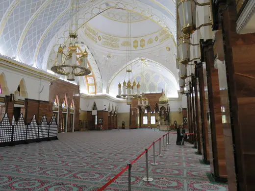Photo 5: Interior · The Interior of the Omar Ali Saifuddien Mosque in Brunei