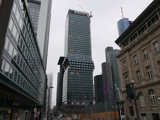 Photo 3: Exterior