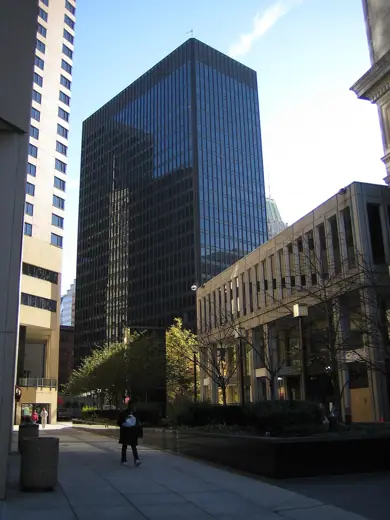 Photo 2: Exterior