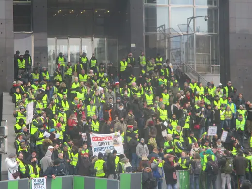 Photo 3: Exterior · Marches de l'Opéra Bastille pendant la manifestation des gilets jaunes du samedi 2 février 2019