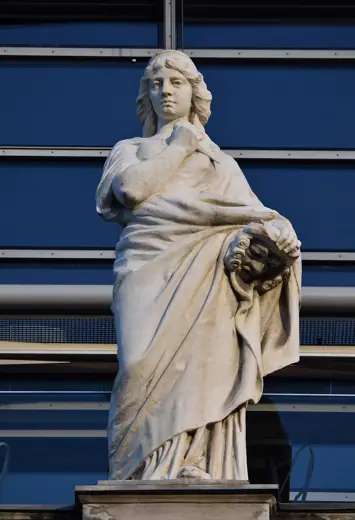 Photo 3: Exterior · Jean-Marie Bonnassieux, Melpomène