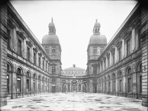 Photo 7: Plan · Cour de l'Hôtel de Ville de Lyon