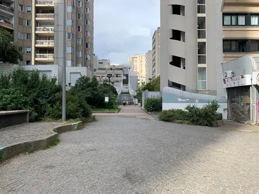 Photo 3: Exterior · Allée des Orgues de Flandre, Paris