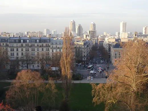 Photo 4: Exterior · vue des Buttes Chaumont, face à la Cité Riquet (Orgues de Flandre)
