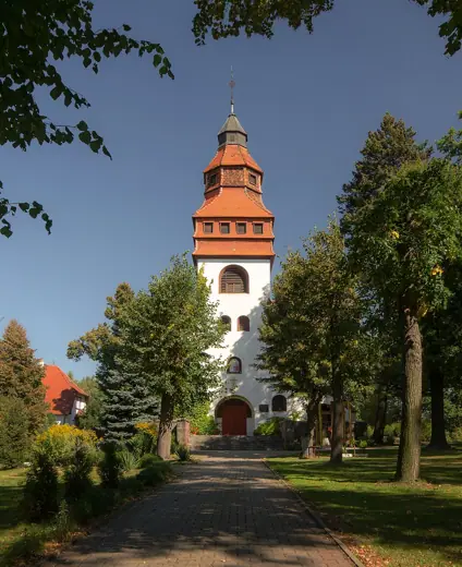 Photo 3: Exterior
