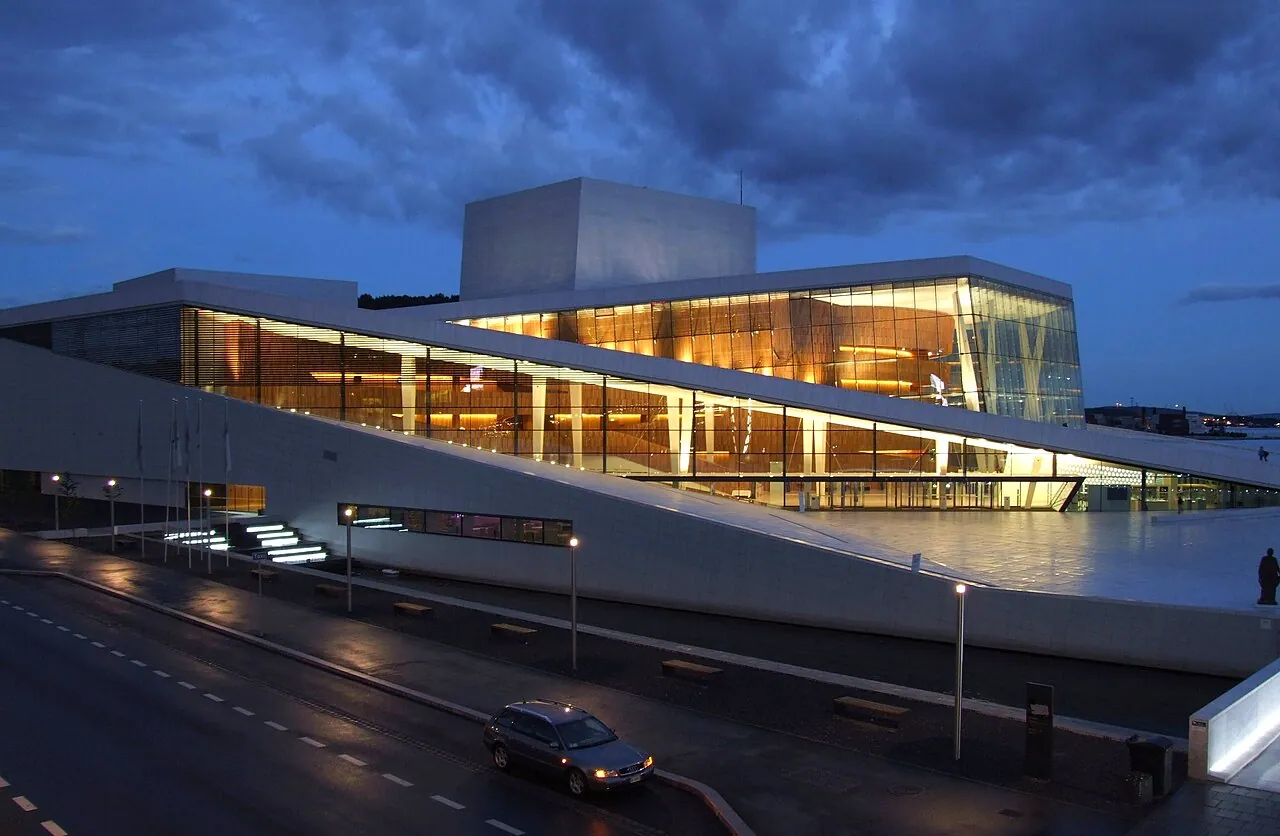 Oslo Opera House: Exterior · Bulding of Opera in Oslo by night