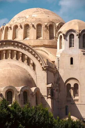 Photo 3: Exterior