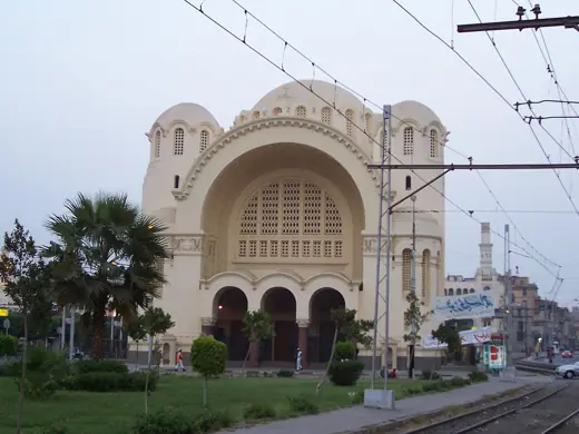 Photo 5: Context