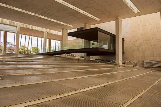 Photo 2: Interior
