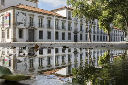 Photo 1: Exterior · edifício no Rio de Janeiro