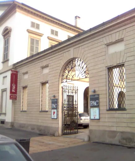 Photo 4: Exterior · ingresso al cortile esterno del PAC a Milano