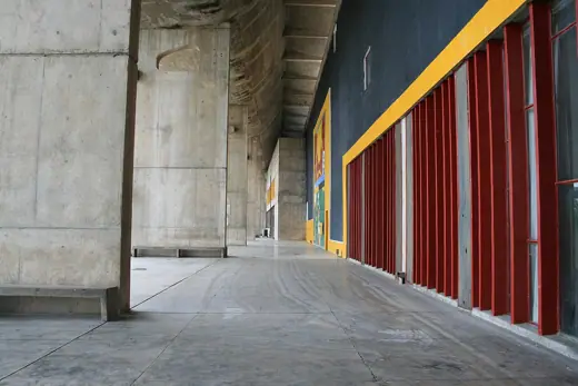 Photo 5: Interior · Corbu's Entrance