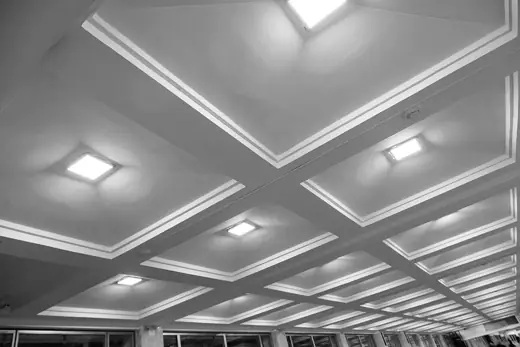 Photo 6: Interior · 1543