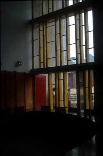 Photo 6: Interior