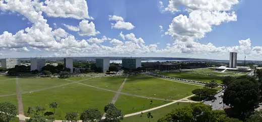 Photo 4: Exterior · Fachada do Palácio do Congresso Nacional, a sede das duas Casas do Poder Legislativo brasileiro